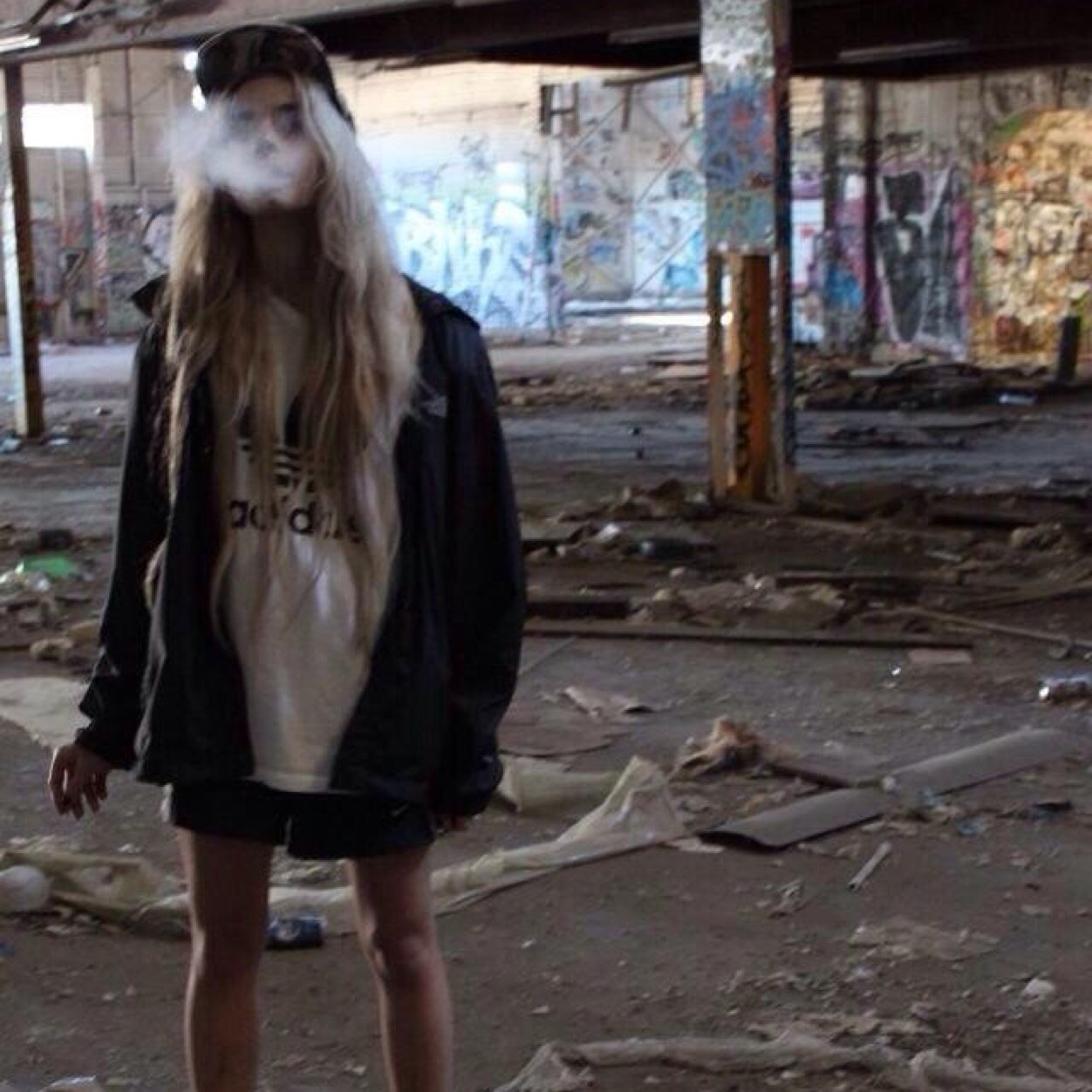 Cunttagiouss's profile picture. 5ever sad