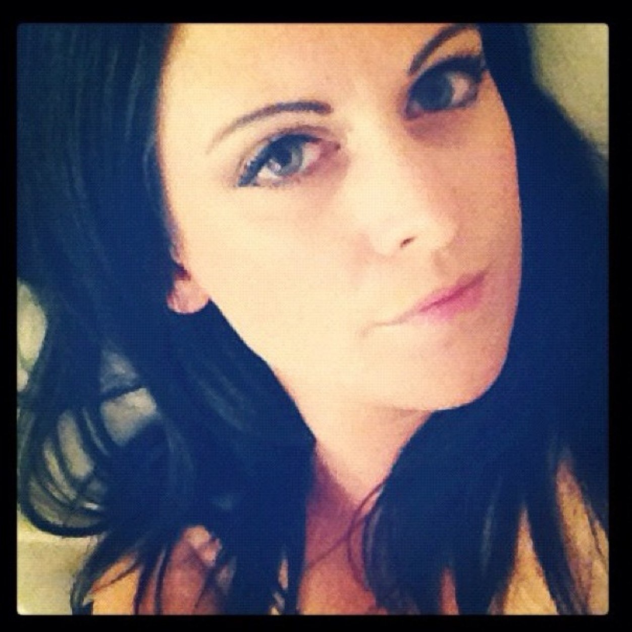 AppleJuiceKssn's profile picture. I am on a journey to find peace. I am learning to love myself so i can truly love others.