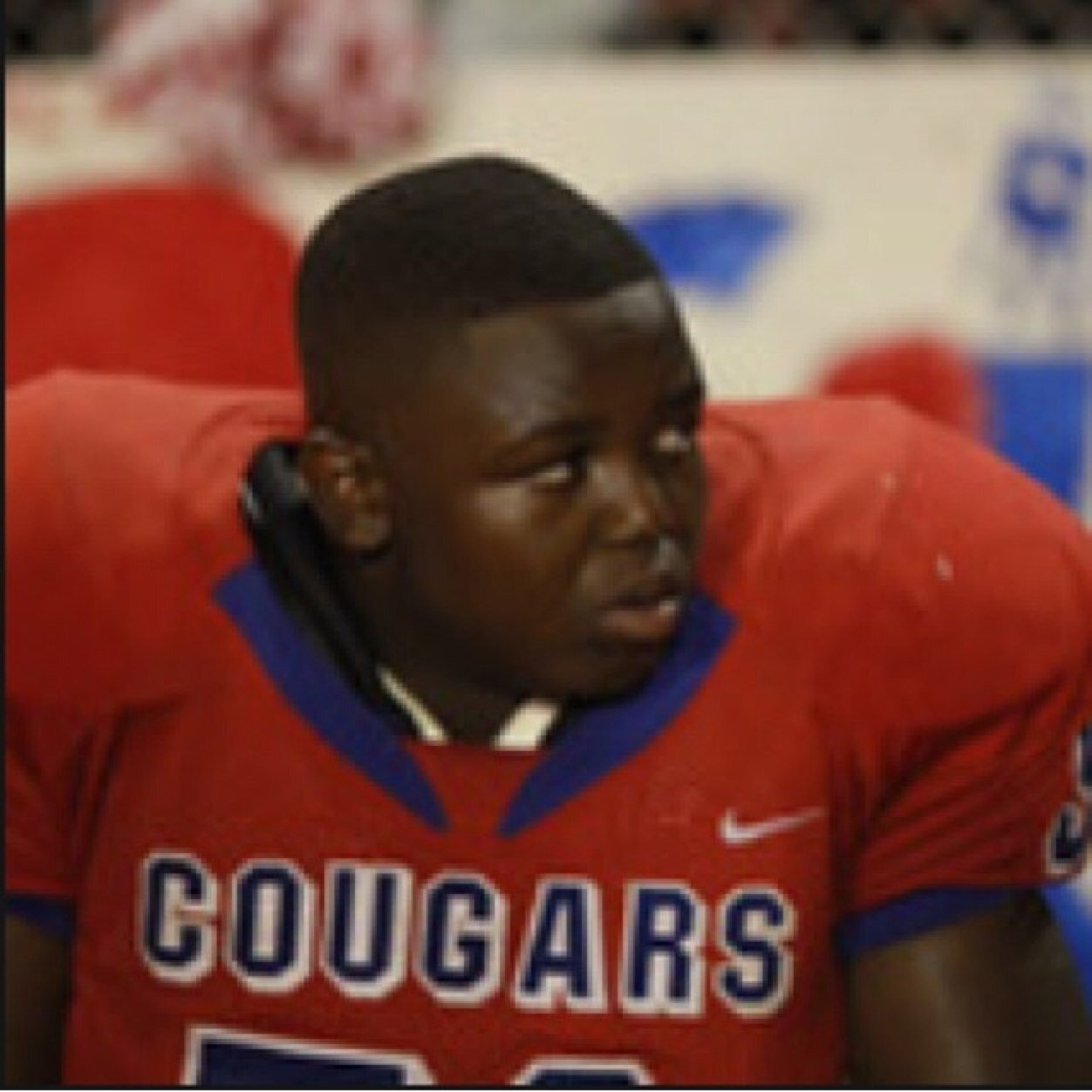 Imma football player and a rapper So I gotta be 100 ... 015 Bound ... 6hunna ENT