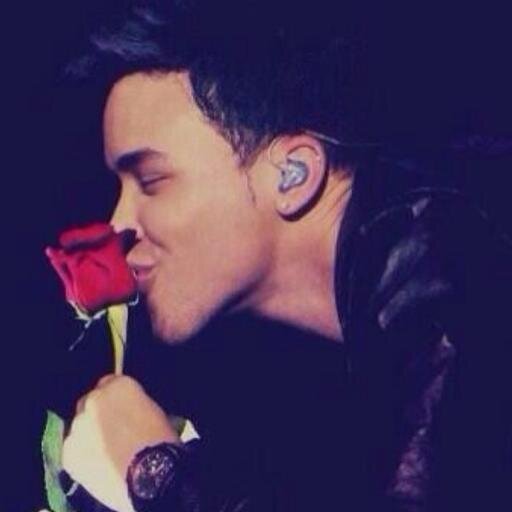rusher, vinotinto, caraquista, @kennylovers, negriazul, mi lema querer es poder. sigueme y te sigo ;)