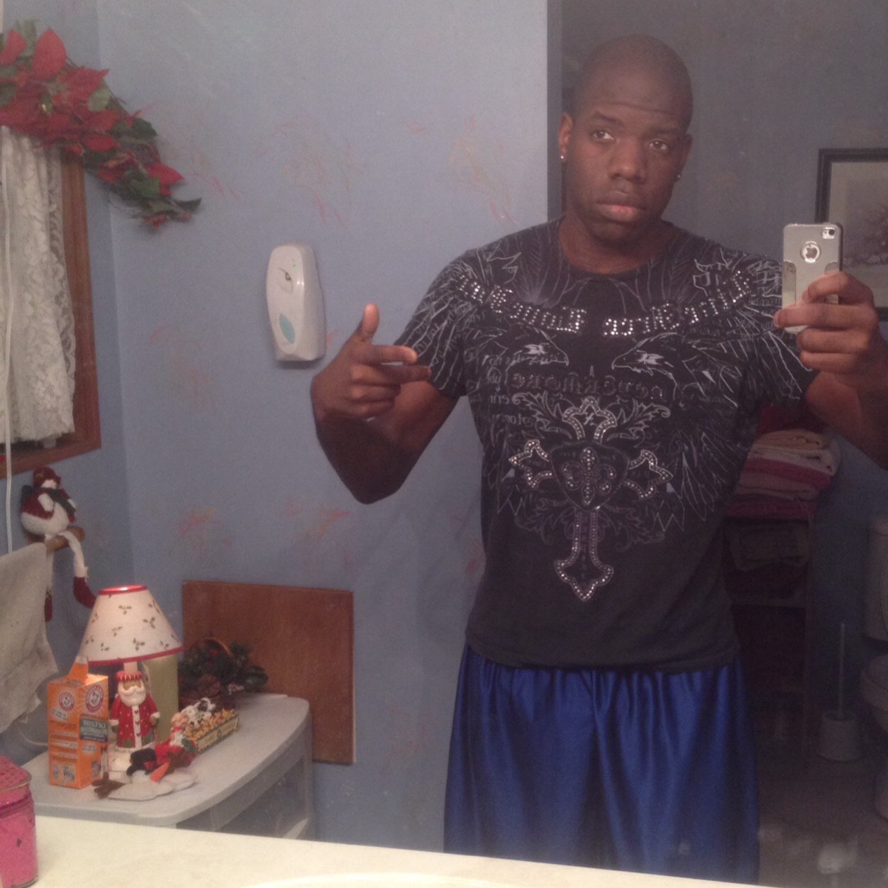 schmidty20122's profile picture. 25 years old and graduate of Ferris State University.Fraternity brother of Lambda Chi Alpha. Love kneeboarding and Wakeboarding. Hmu for more!