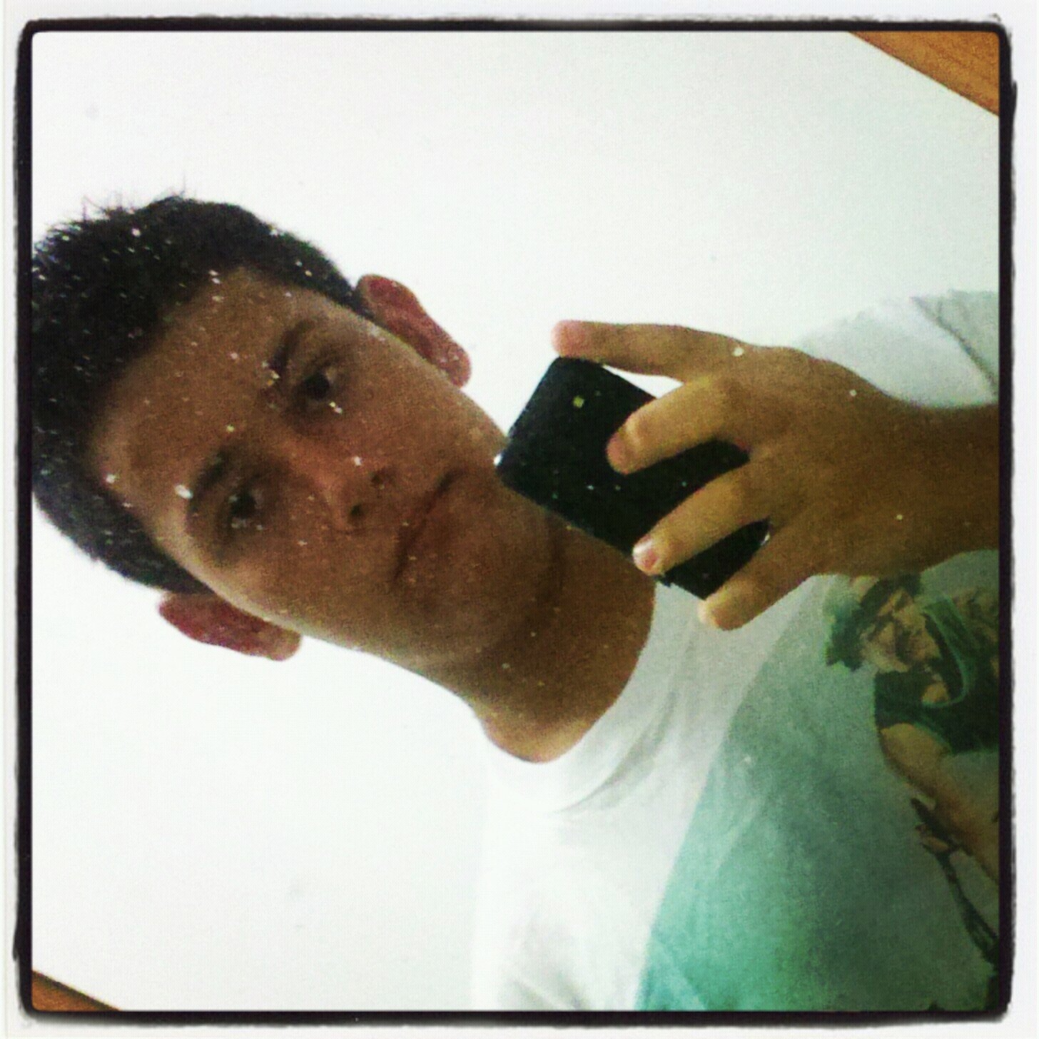Cara só me seguir no insta e no twitter e me add no facebook e descobre como sou legal.