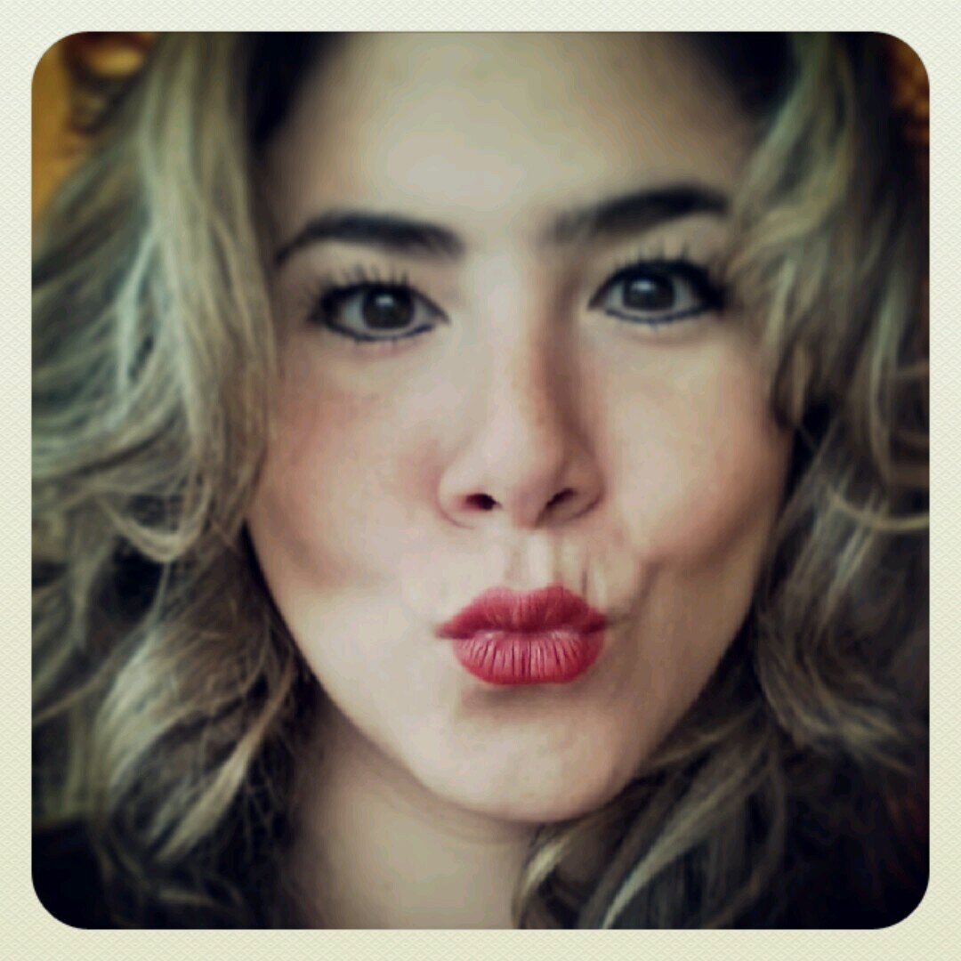 Mujer, Esposa, Madre.