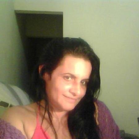 LUCIATAVARES14's profile picture. 