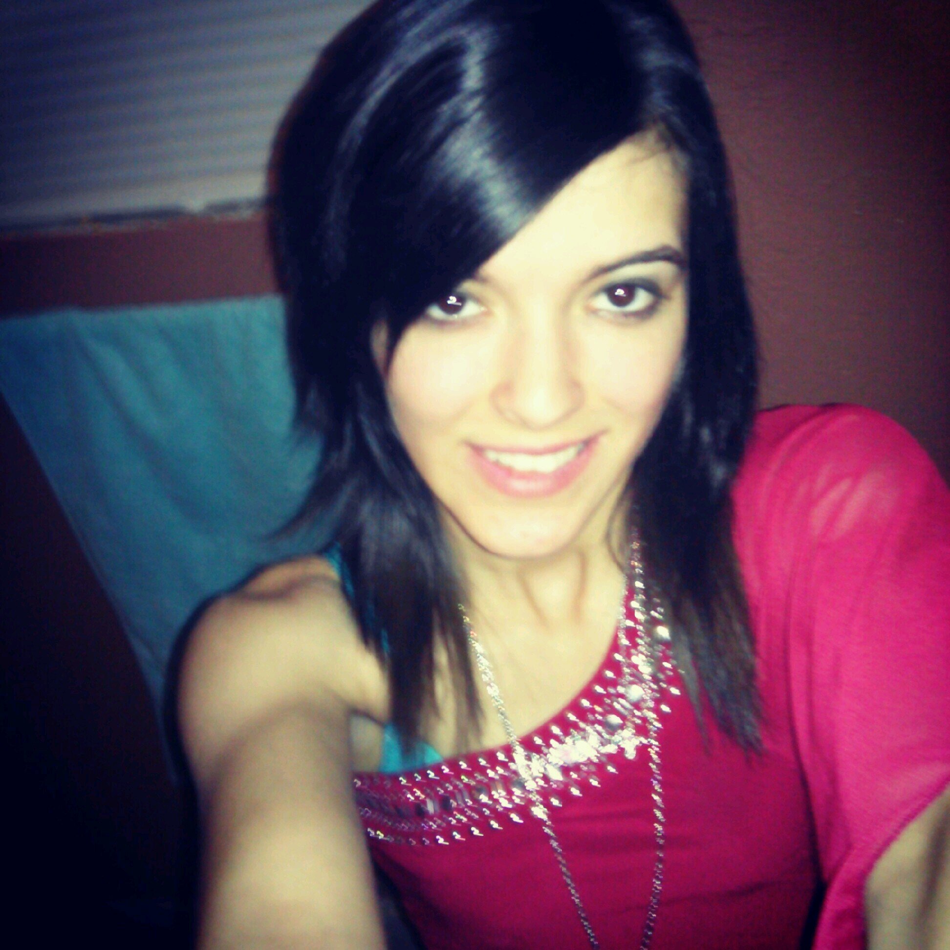 21. manager at sonic. friends are my world. working my life away -.-