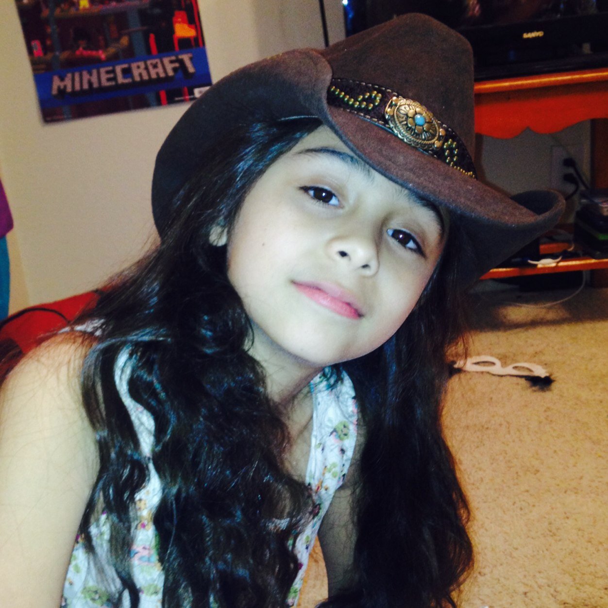 Tina Gonzalez ( TinaGon10862101) Twitter