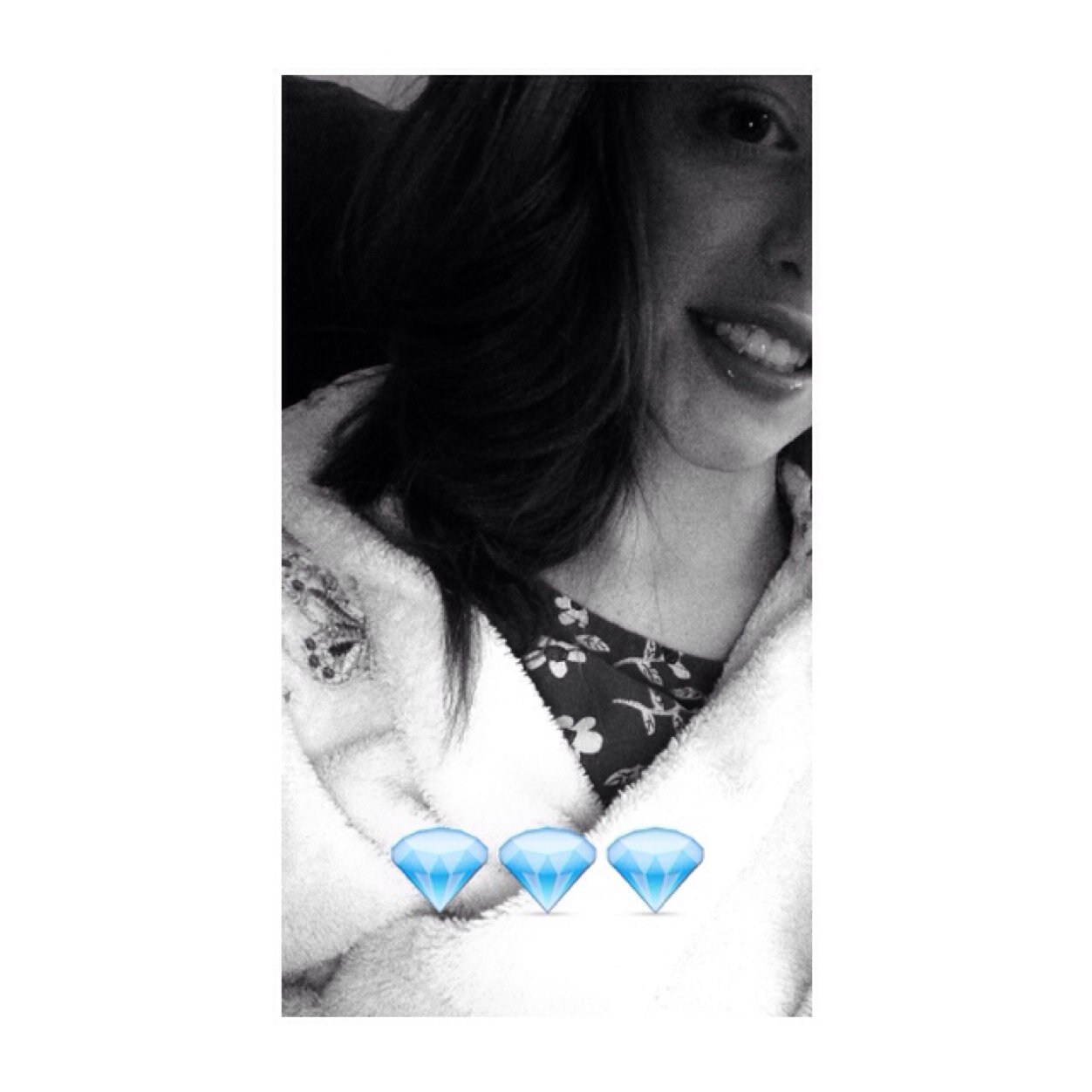 follow @_cloyoung x