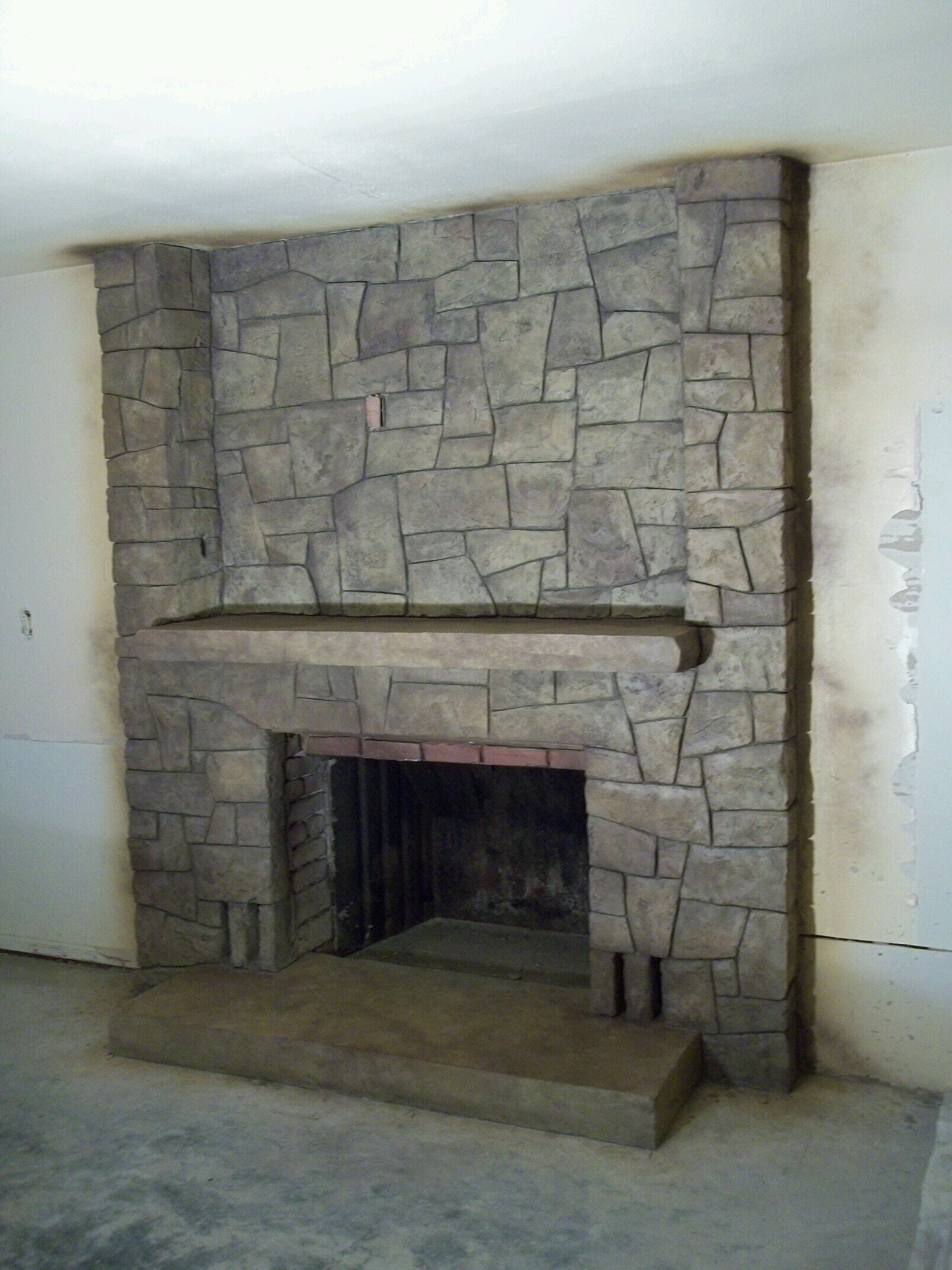 RokstarConcrete's profile picture. 