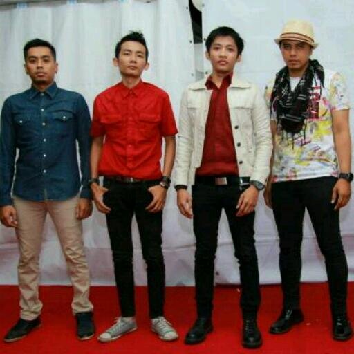 myPepito's profile picture. Aku(kami) dan kamu(mypepito) ingin kekal dan abadi |wechat ID : pepitoband CP: bimo 082330513618 pepitoband@yahoo.co.id
http://t.co/K9oScmSxgc