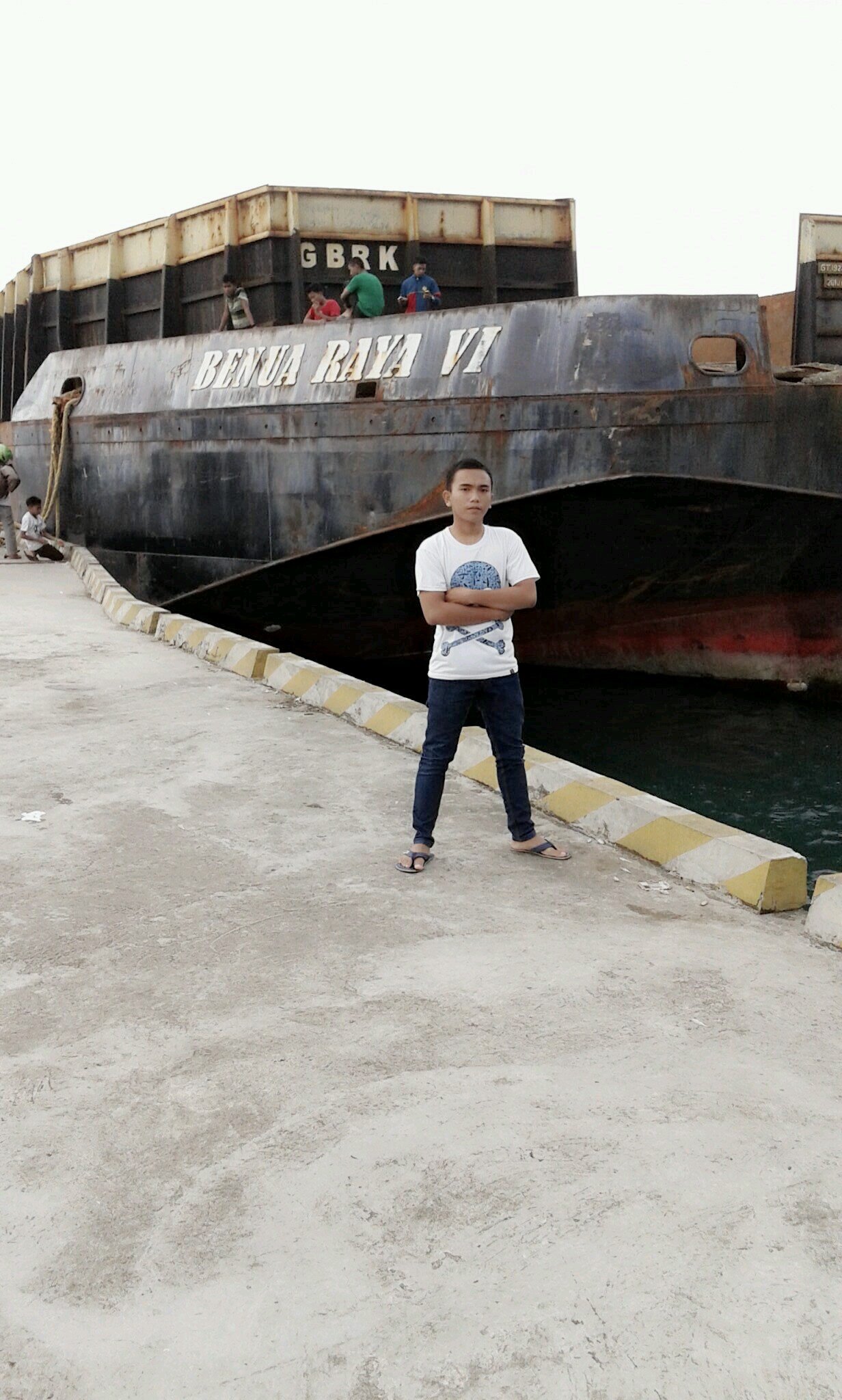 tettaq's profile picture. 