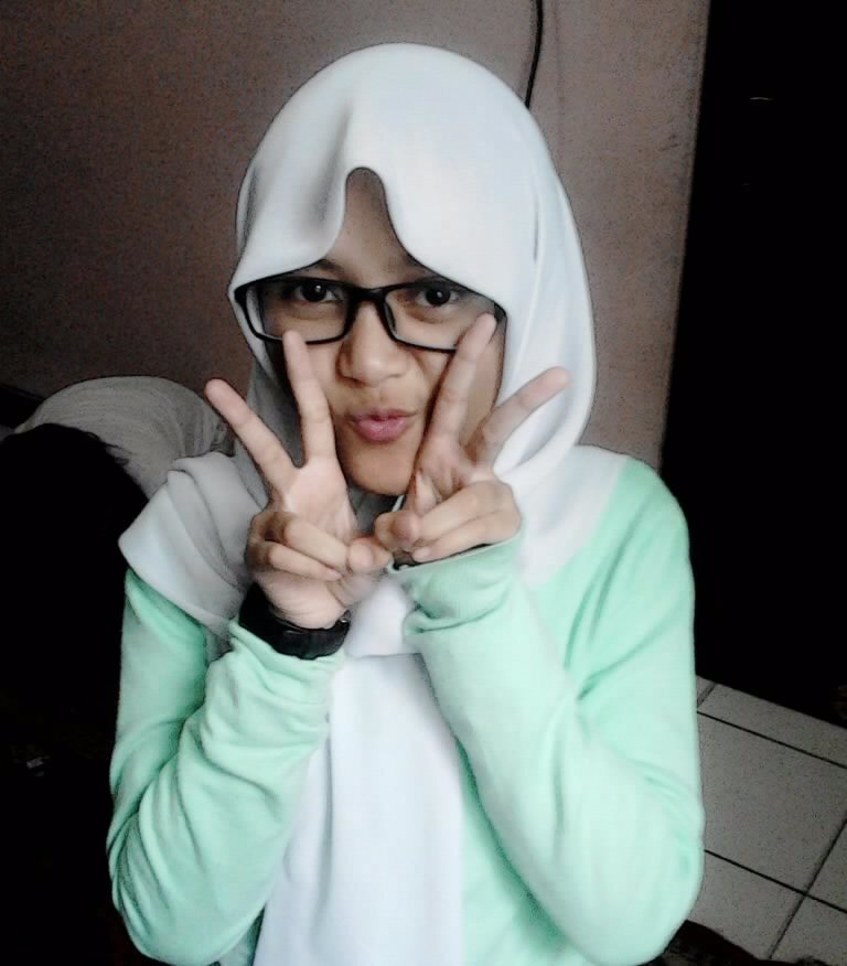 Kalo mau follow, yang ini aja yaaa @jihan_fauziaa . yang ini lupa pass nya~~~