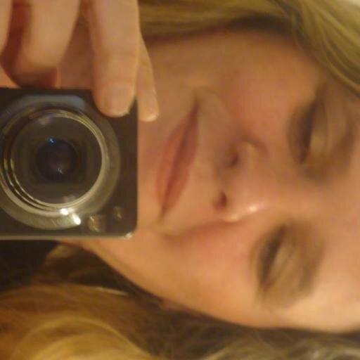 VandaVata's profile picture. Psicóloga, mestre em Ciências da Religião.
Psicologia - literatura - religião  - filosofia -  poesia -                  música - musicoterapia