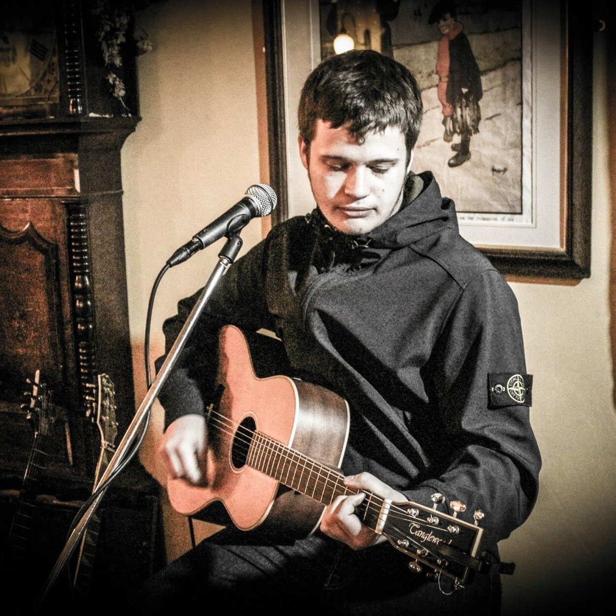 Living the dream.
Singer / Songwriter.