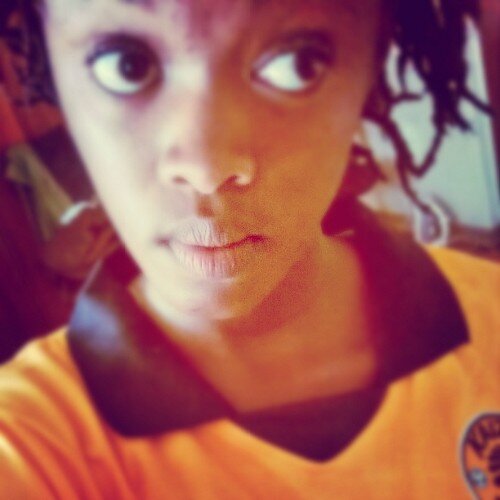 I love God .. Love laughing,like doing stupid things,love people .. And .. I LoVe U ...I'm a DelaZian..