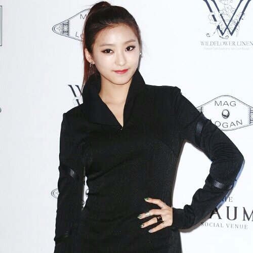 Roleplayer of Yoon Bora || [v]@Pearl_RPEnt || My Lovely Fams fav :* || KamseuFams ||