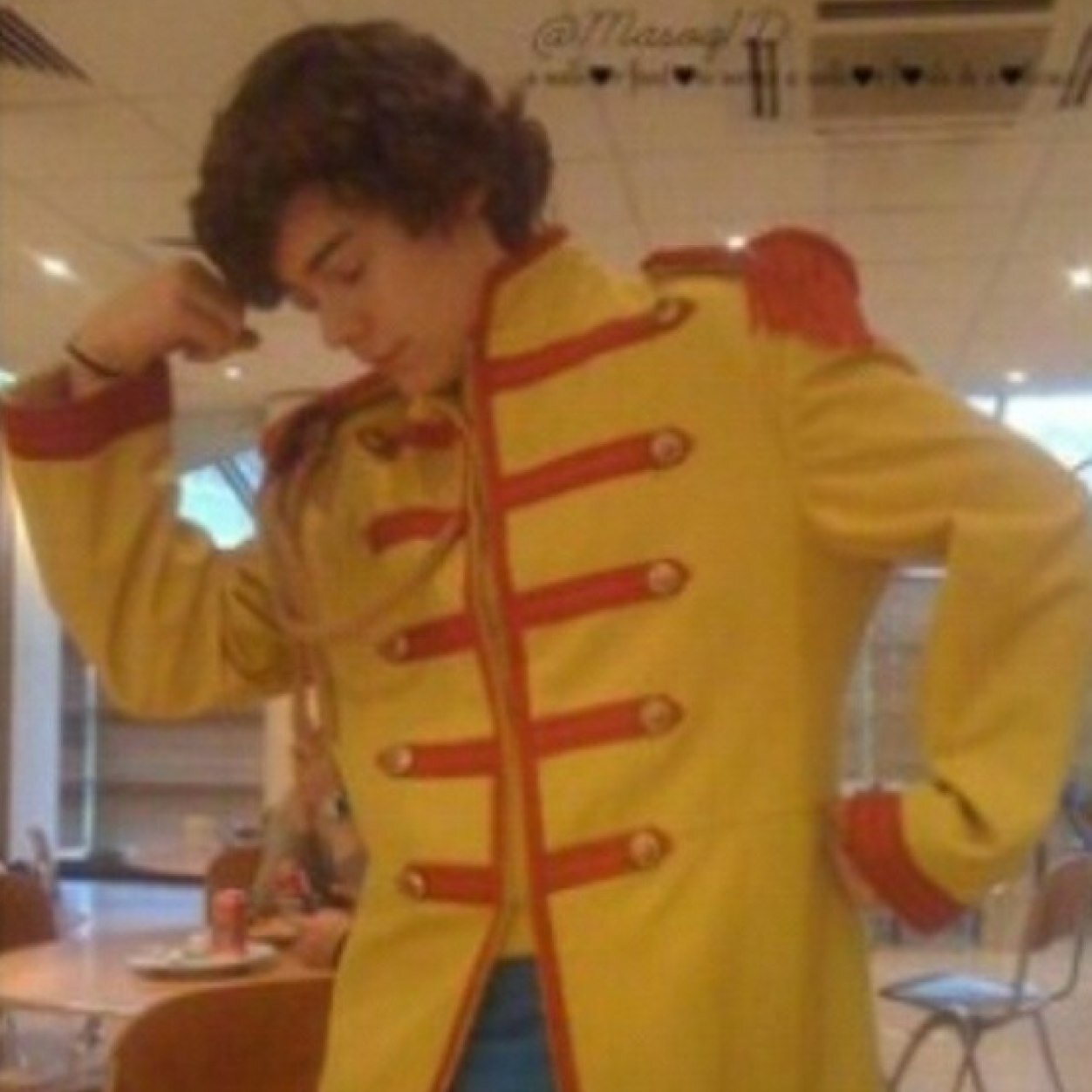Harry you are so fine, you are so fine you blow my mind..