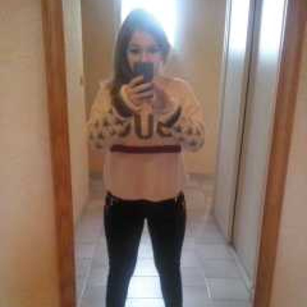 Manoonperlet's profile picture. Jeune femme ouverte ! :) Attirée par les femmes :D #lesbienne