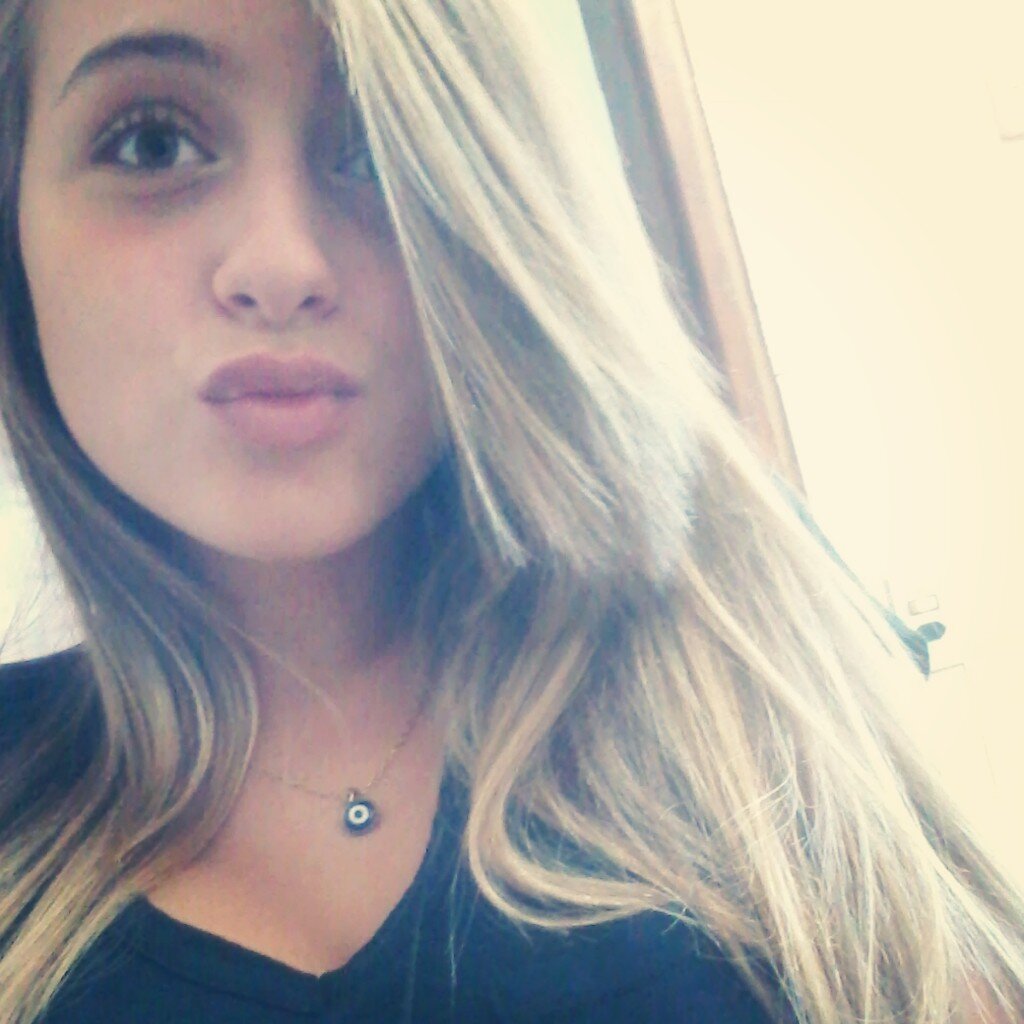 Então vamos viver , um dia a gente se encontra ♪ ✌