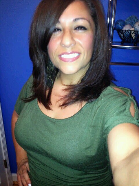 prayeatloveac's profile picture. 