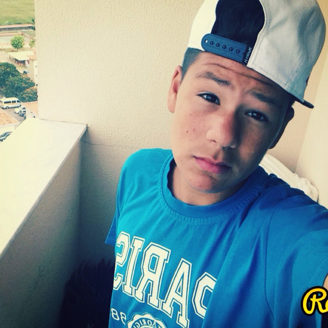'' vamos celebrar como se amanhã o mundo fosse acabar. ''