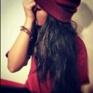 roz0910_roz's profile picture. 