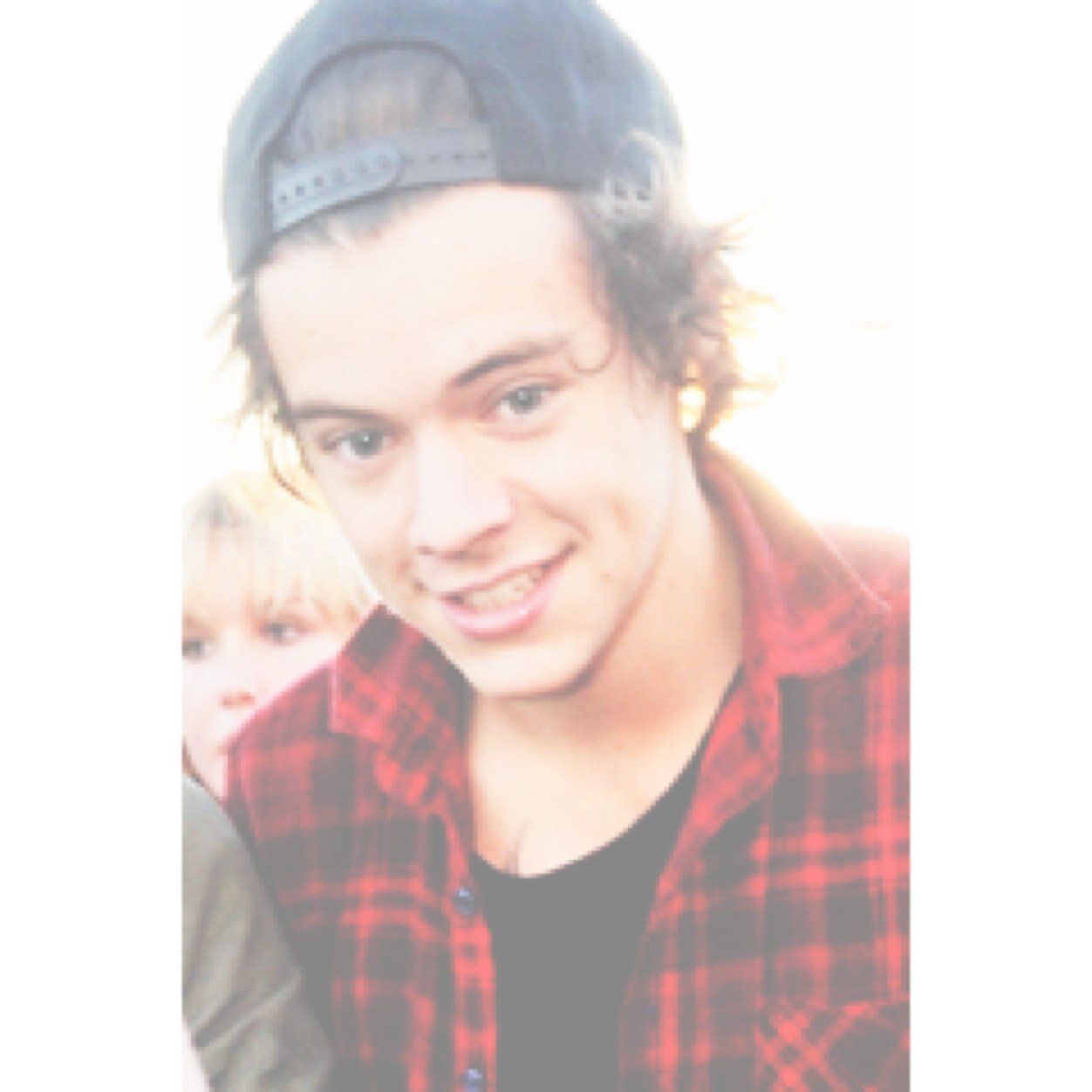 i have u a free follow bc ily now follow @dazzlinghxrry otherwise ill unfollow