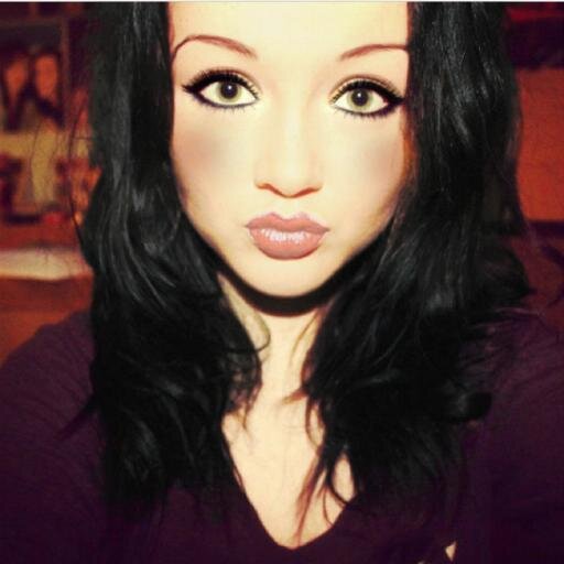 Scottish, I like Marilyn, dubstep, bird tattoos and nights in with these crazy people that claim their my friends. Follow me it will be fun. #stonernation