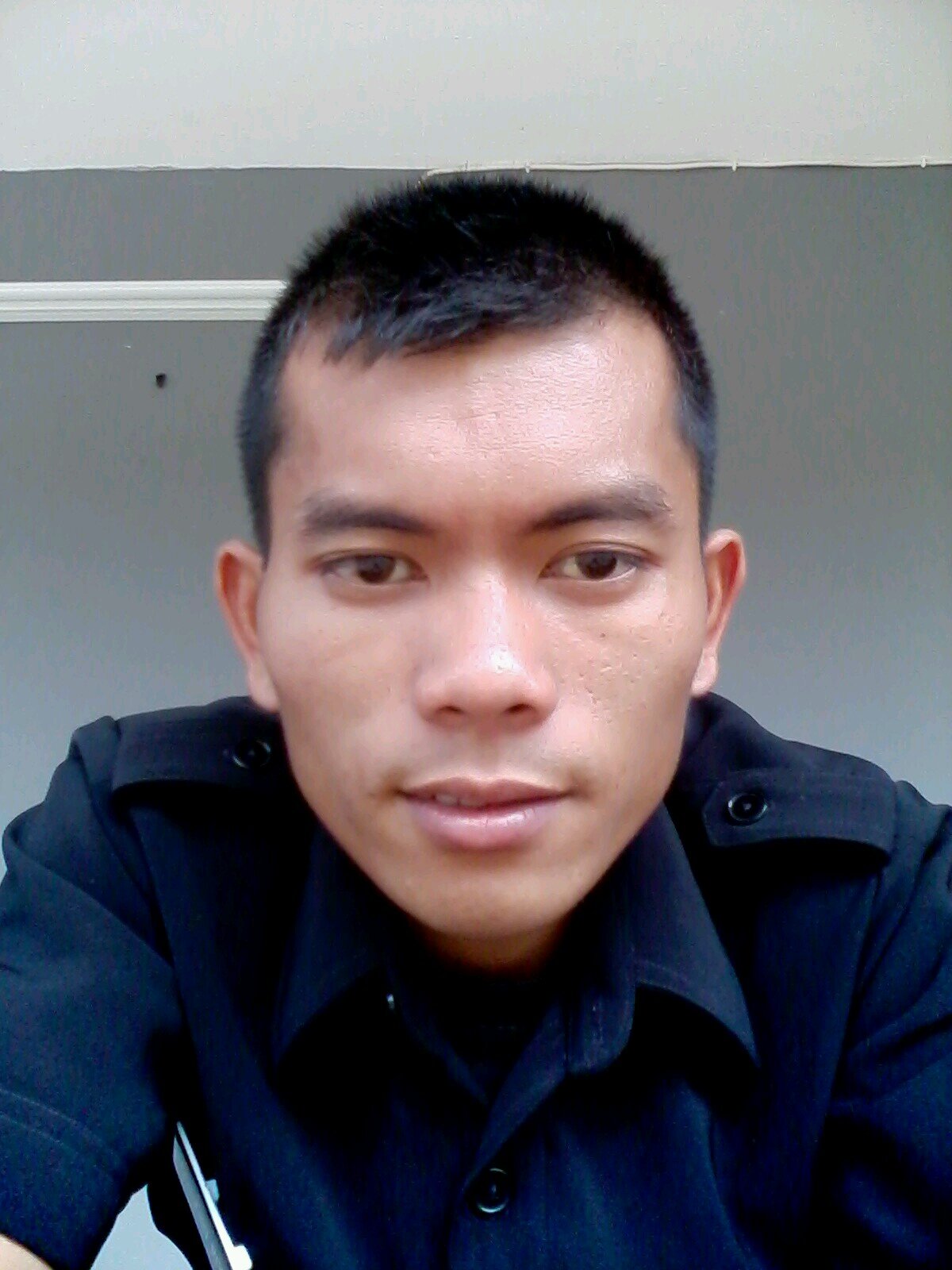Petugas Keamanan kampus Universitas Multimedia Nusantara