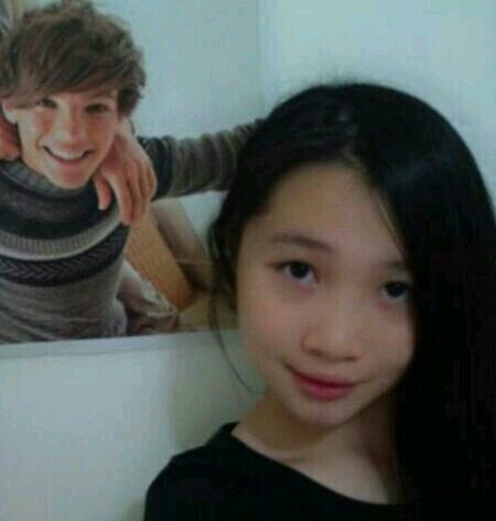 I love Selena Gomez Taylor Swift One  Direction Cara Delevingne Miranda Kerr! I am 13 years old.
