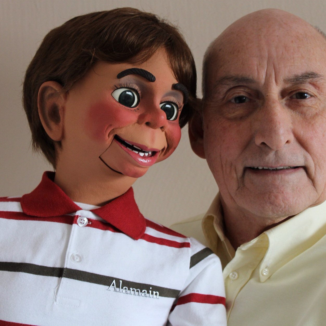 dbmcam's profile picture. 