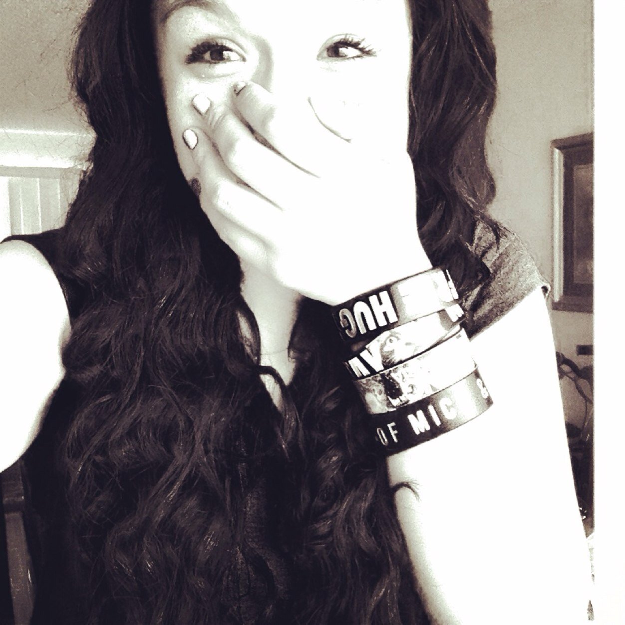 suicidehorizono's profile picture. bands. Follow Me and Youll see i have no life SS BTF ADTR AA and more cx consider Me dead follows c: