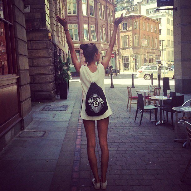 Kseniii72's profile picture. Если спросят, сколько тебе лет, отвечай, что тебе семнадцать и что ты сумасшедшая. несмотря на то, что  мне 15, я псих!