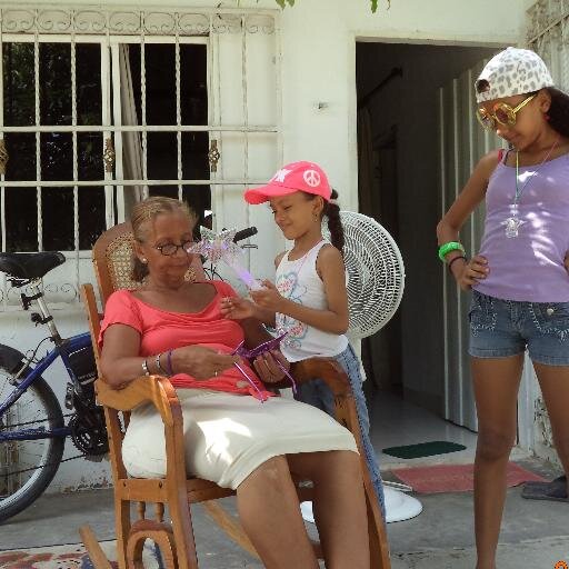 elizabethsaray6's profile picture. 