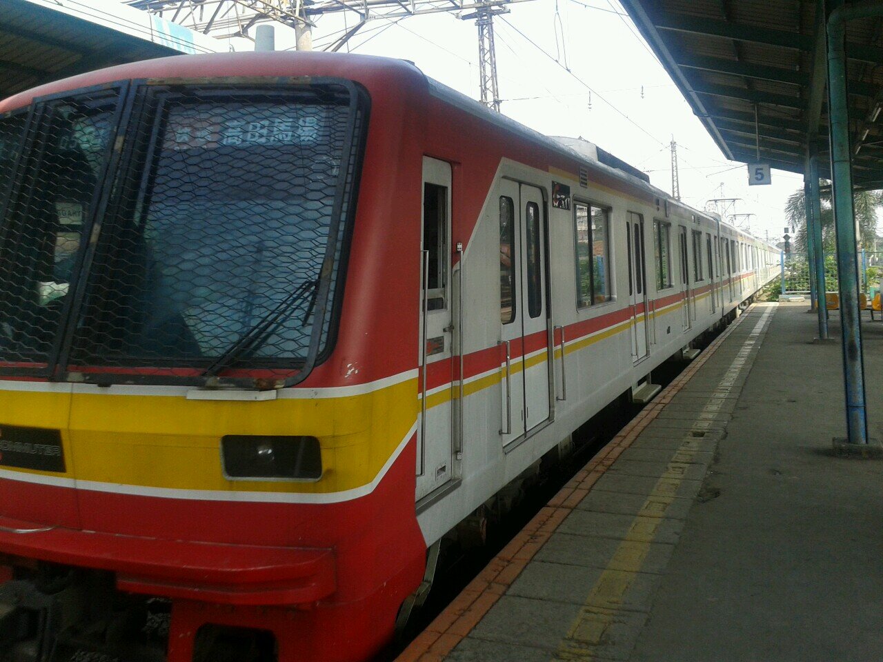 gauzz_gopar's profile picture. just an independent railway enthusiast #Bismania#Naruto fans#Like JKT48 and AKB48 (but i'm not a vvota)#thats me....just me...