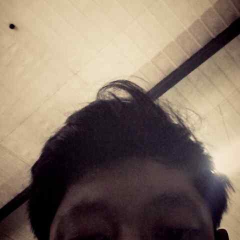 Heruuu_'s profile picture. Nggak pernah ngetweet pake hati, seringnya pake jari.