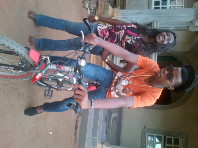 Cool, handsome, nice body build, romantic n funny......