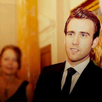 Charlie Reid. 21. Journalist. Single father. Doing anything to get by. 15 + {RP. OC}