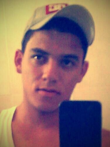 ''Você vai me olhar, me julgar, tirar conclusões precipitadas, mas ainda assim não vai me conhecer.''... :)
