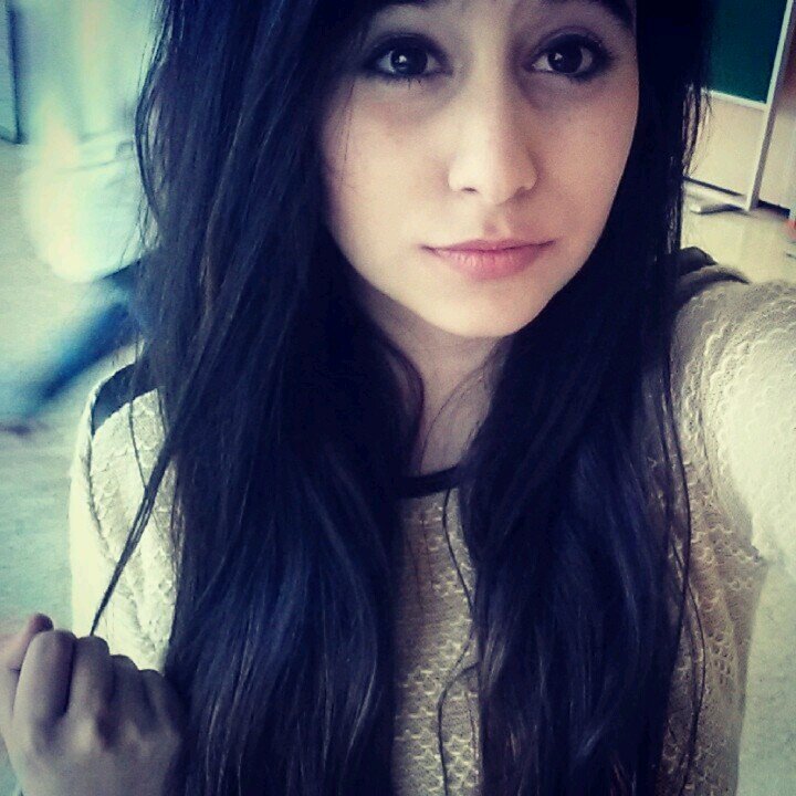 MelissaLw13's profile picture. 