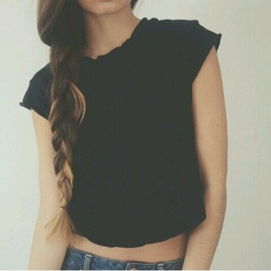 nara_davis's profile picture. 