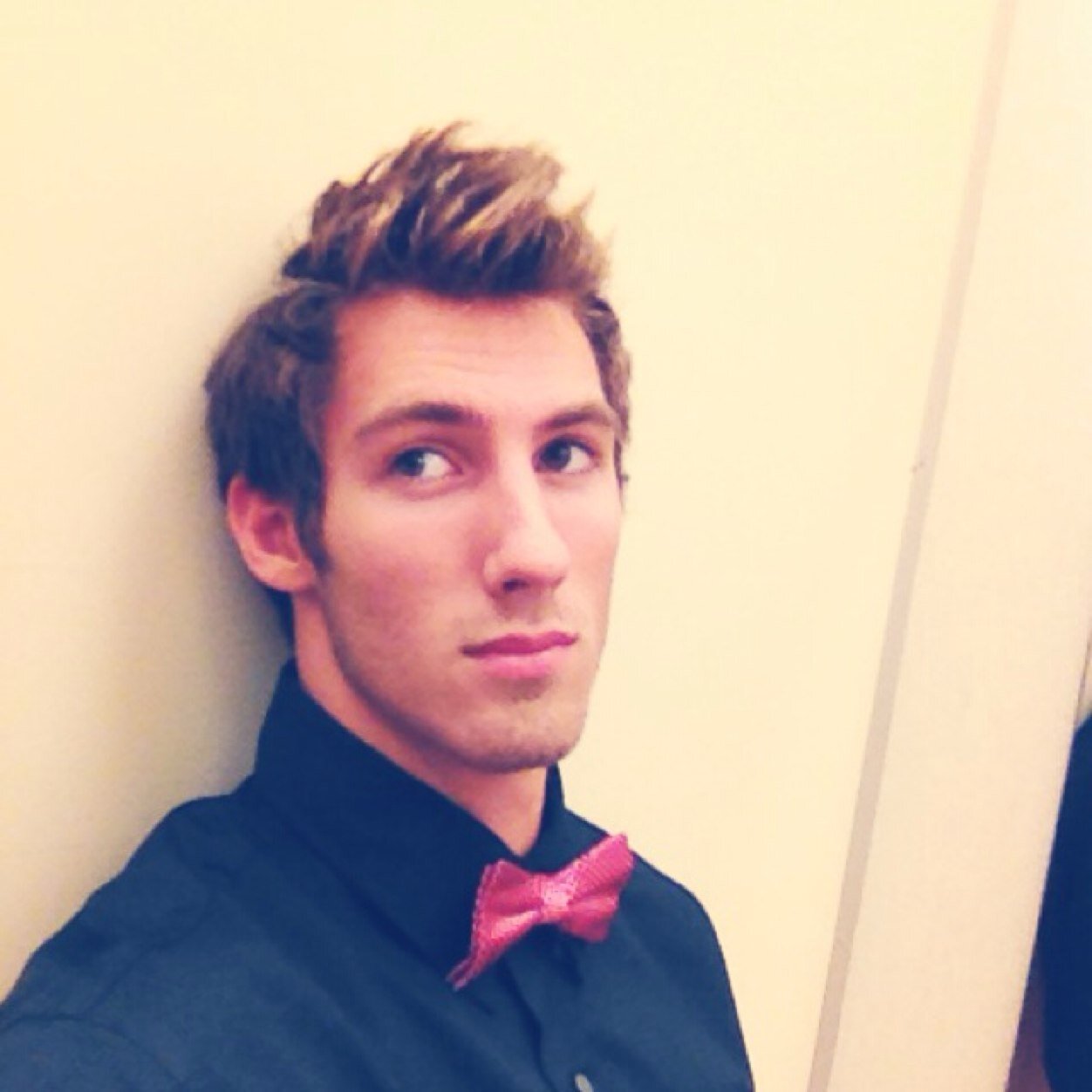 Chandlewax's profile picture. Beast in the gym with a Heart on fire for Christ.