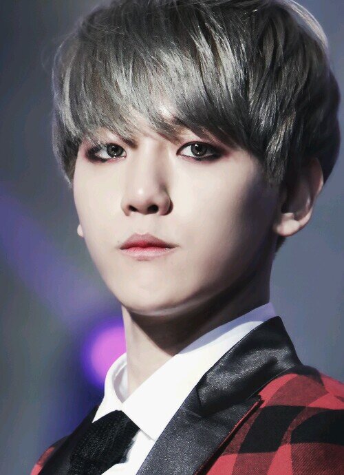 변백현's parody. @HWANGTIPP lobeh