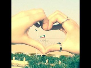 ‏‏‏سأعلي رايتي دوما وأحمي صف إخواني .. نصر من الله وفتح قريب  سوريا ❤
