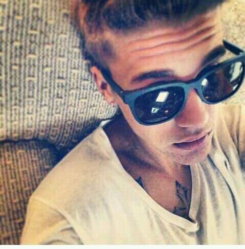 *** Sou fã do maloqueiro doidão ***@justinbieber