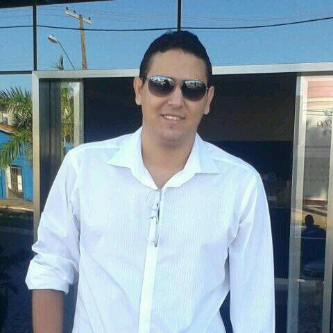 Graduando em Administração de Empresas