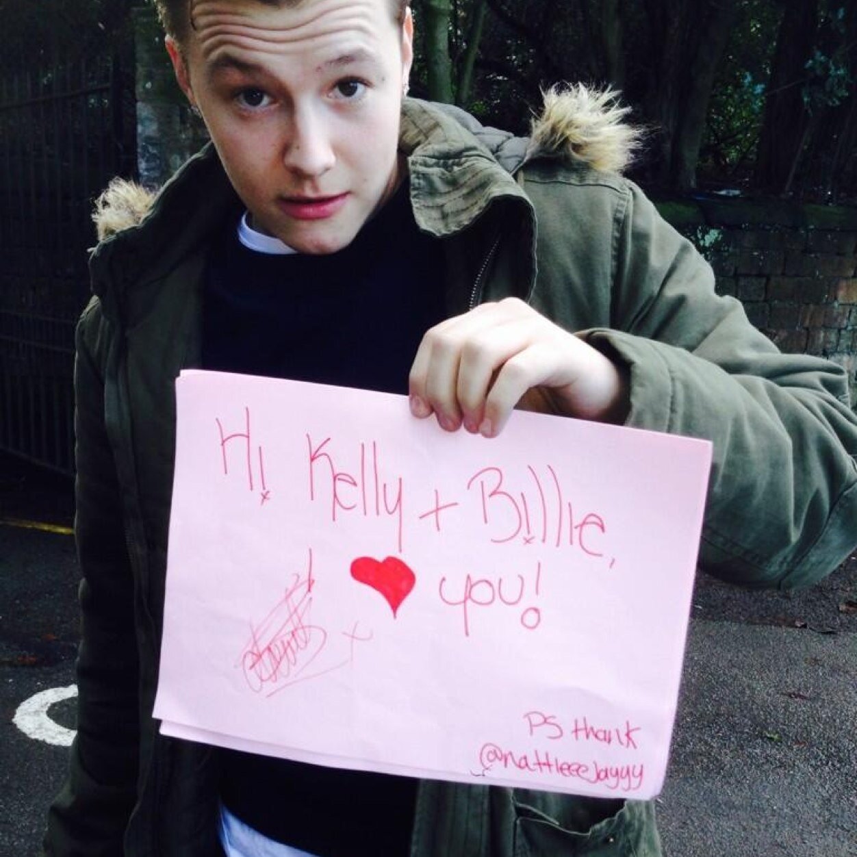 proudofcharl_w's profile picture. This account is run by @BilliFromBolton and @kellyclarkk1 to show are support to @charliewernham!!