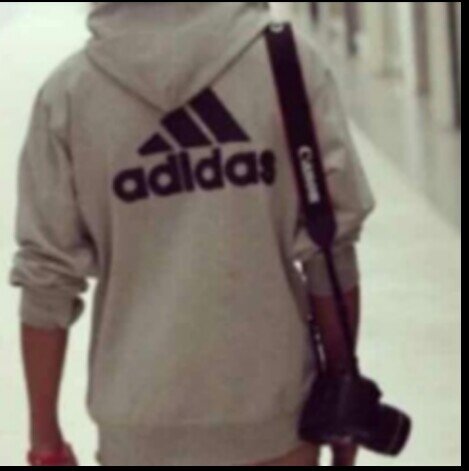 ‏‏‏‏‏‏‏وأحبــﯕ ٍمنْ ســنةَ ألفيــن ليـَن الله يرد جــدي ..                                                                                 ‎‎‎‎‎‎@qqzz31991 ﱠ
