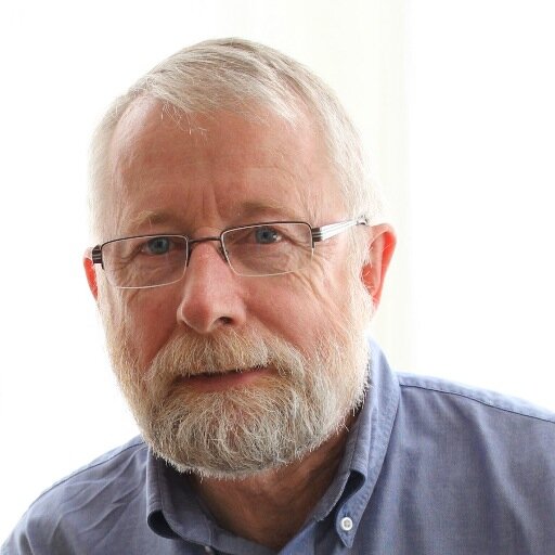 semi-retired webmaster and art gallery past president