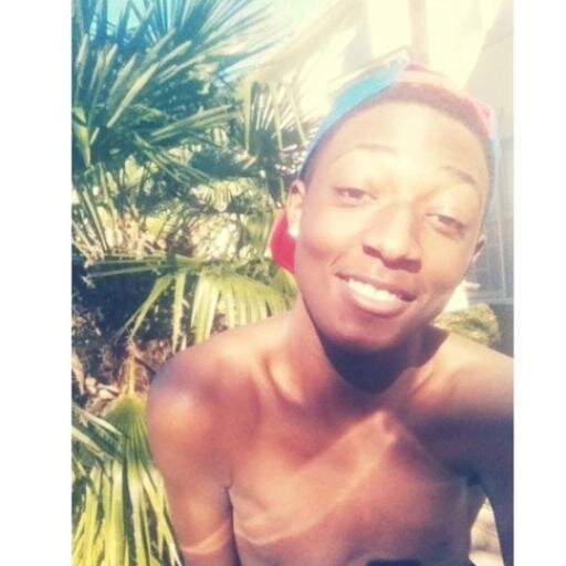 Buisness Email: freemanrashawn@gmail.com
Instagram: Haff_baked