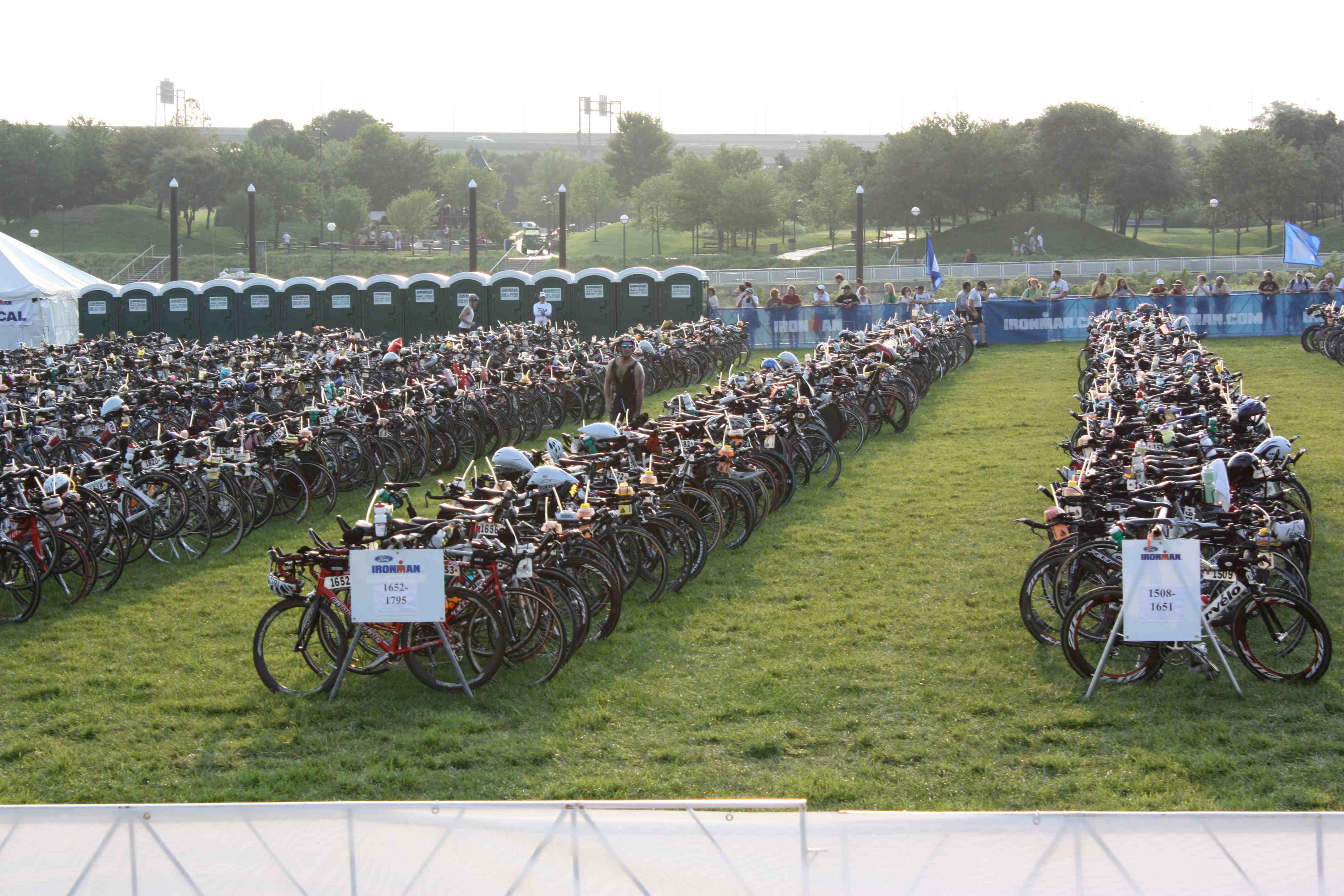 A triathlete and former Division I swimmer reviewing triathlon gear and products for you!